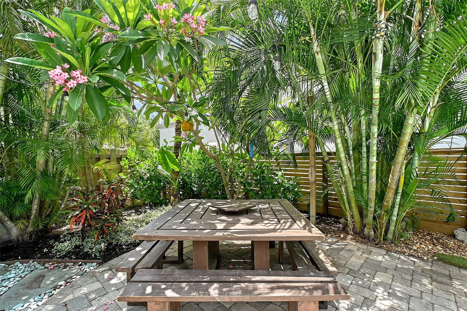 1738 Siesta Drive Sarasota FL 34239