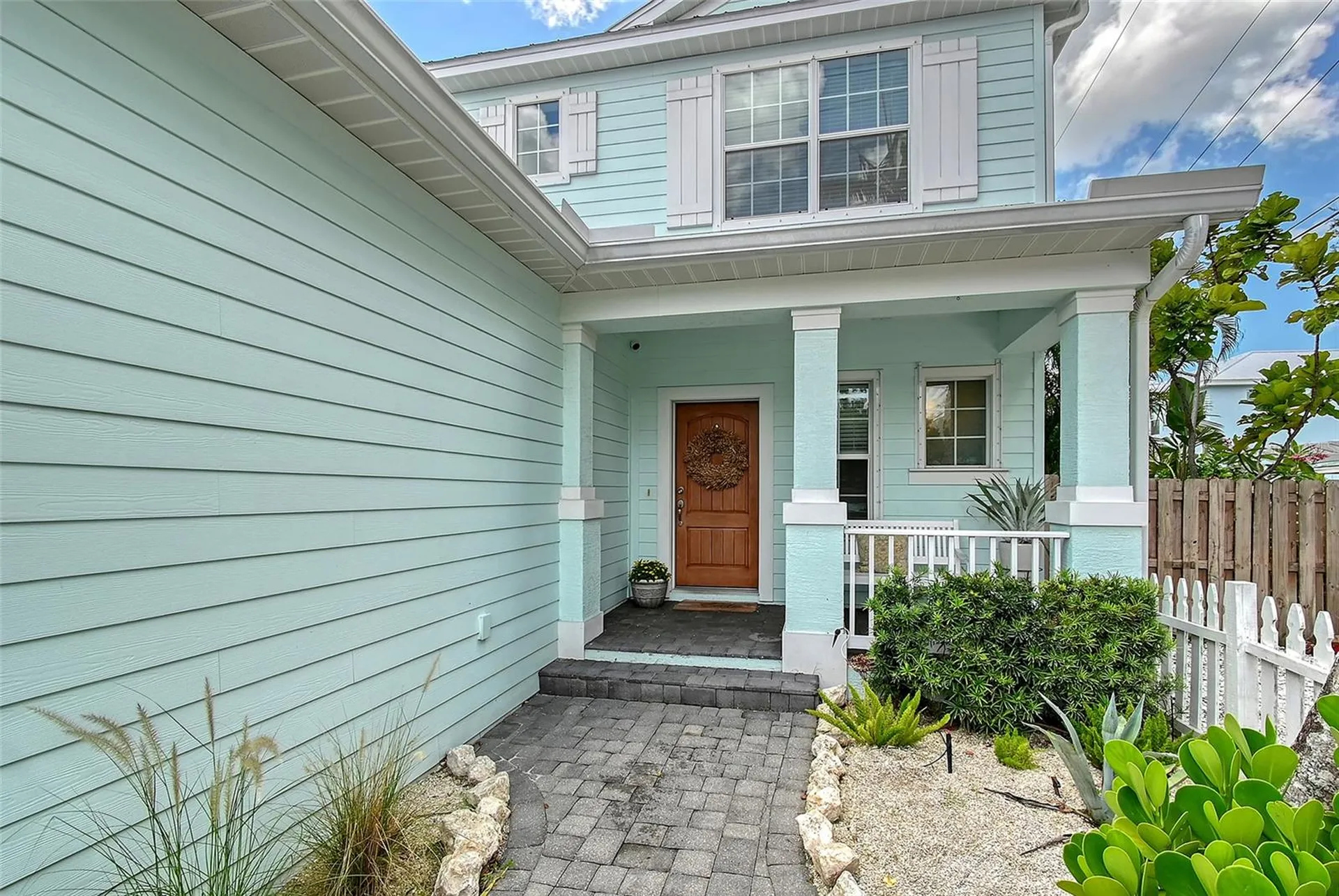 1738 Siesta Drive Sarasota FL 34239