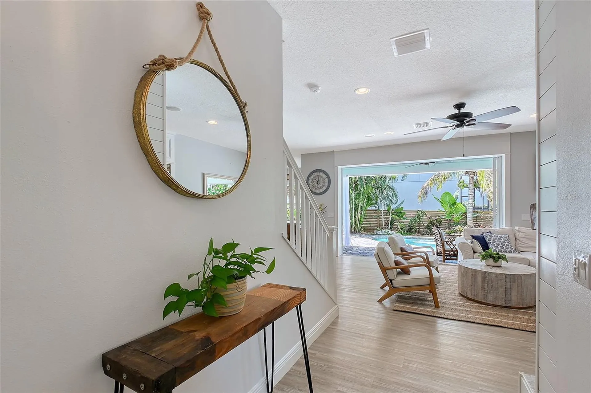 1738 Siesta Drive Sarasota FL 34239