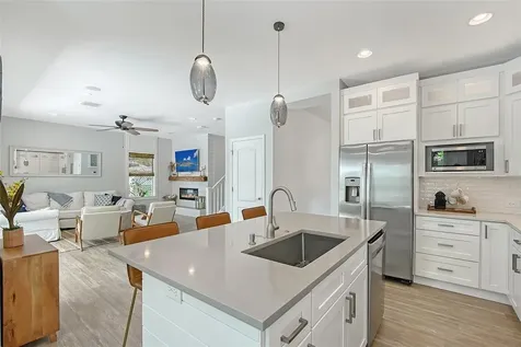 1738 Siesta Drive Sarasota FL 34239