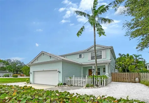 1738 Siesta Drive Sarasota FL 34239