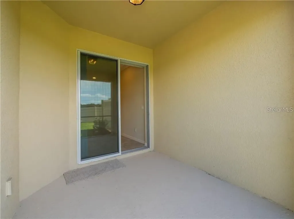 1074 Amber Leaf Trail Wesley Chapel FL 33544