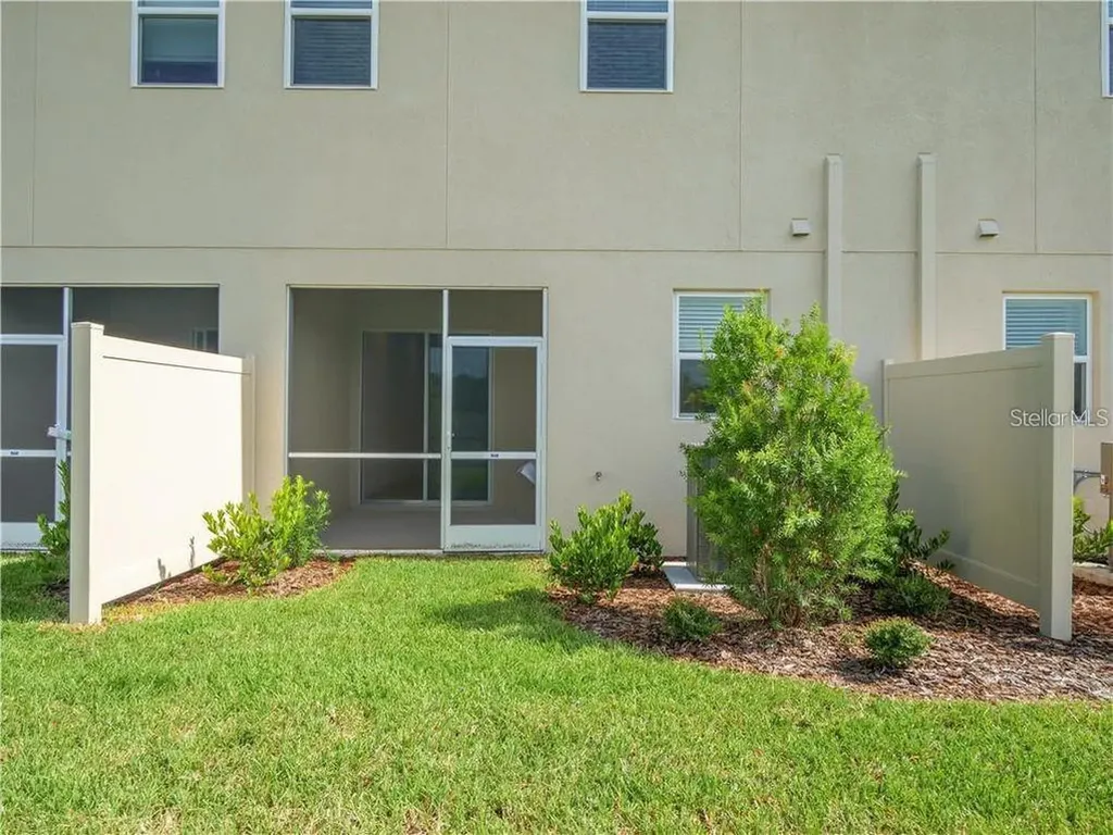 1074 Amber Leaf Trail Wesley Chapel FL 33544