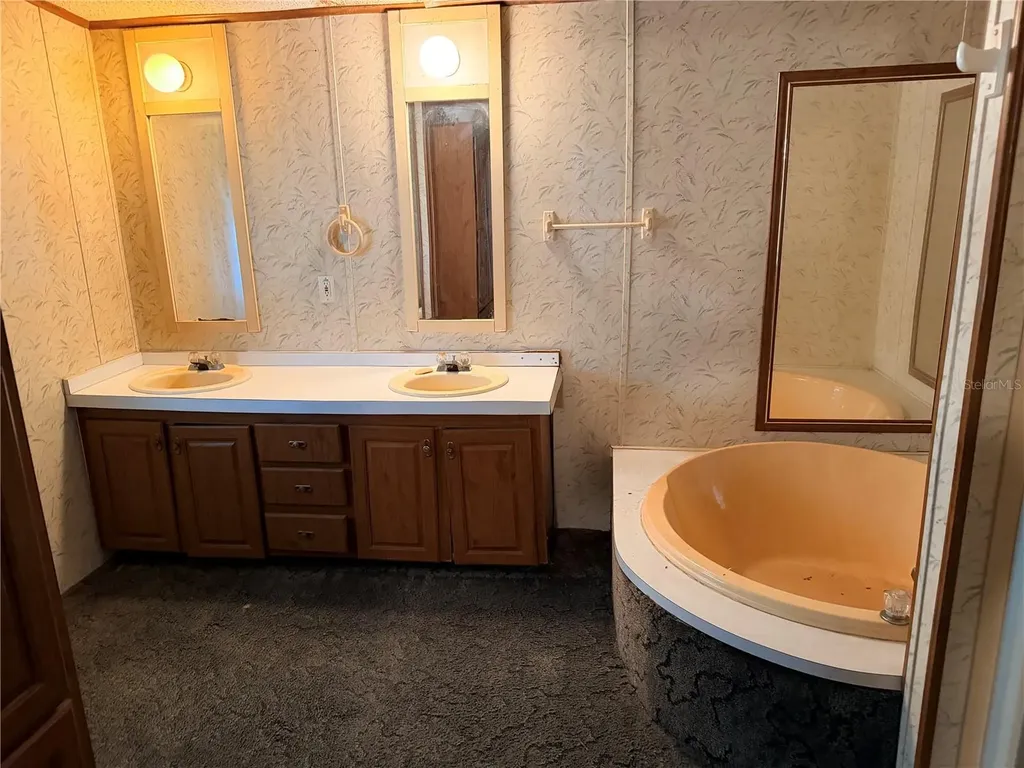 844 Strain Boulevard Lakeland FL 33815