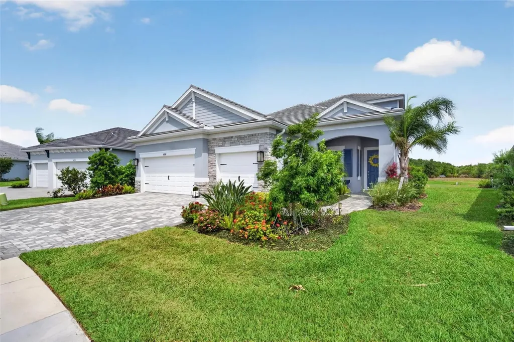 10269 Canaveral Circle Sarasota FL 34241