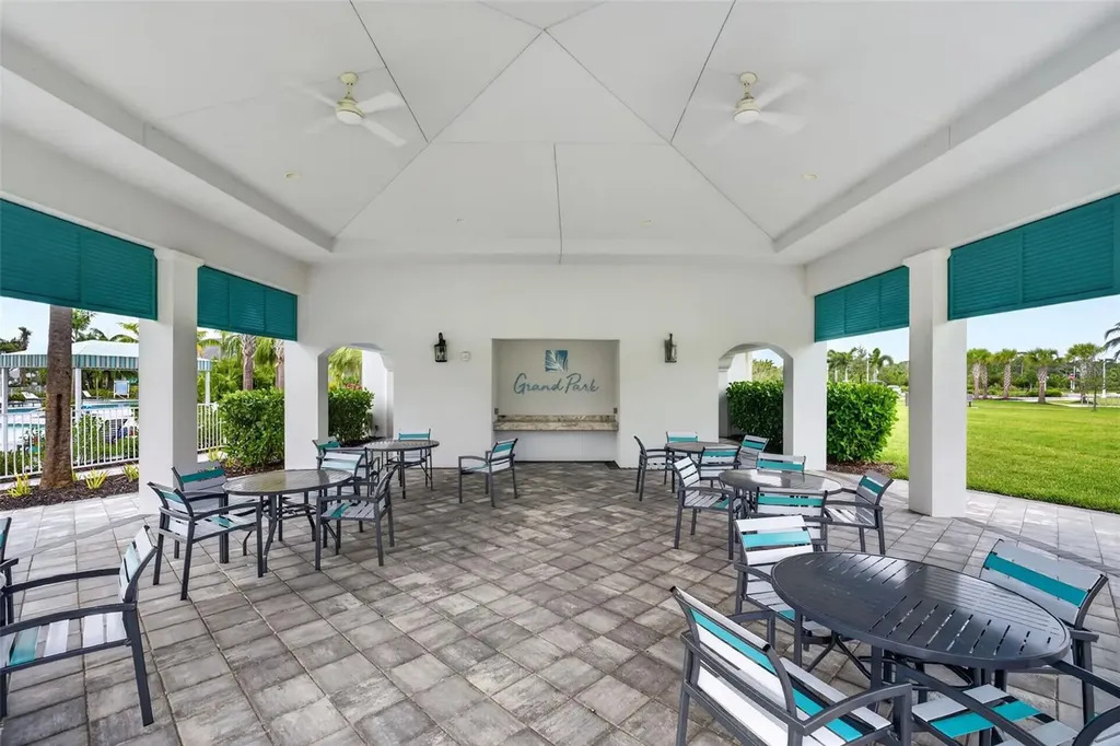 10269 Canaveral Circle Sarasota FL 34241