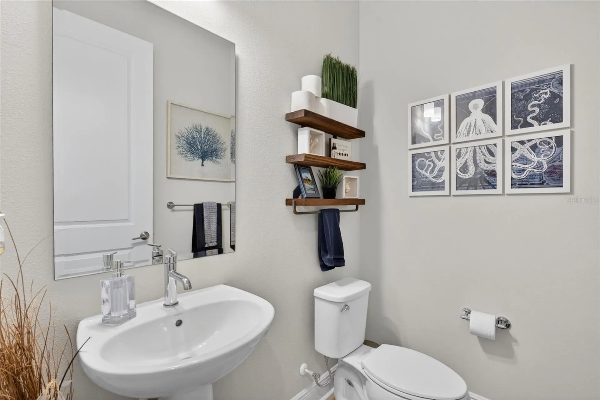 10269 Canaveral Circle Sarasota FL 34241