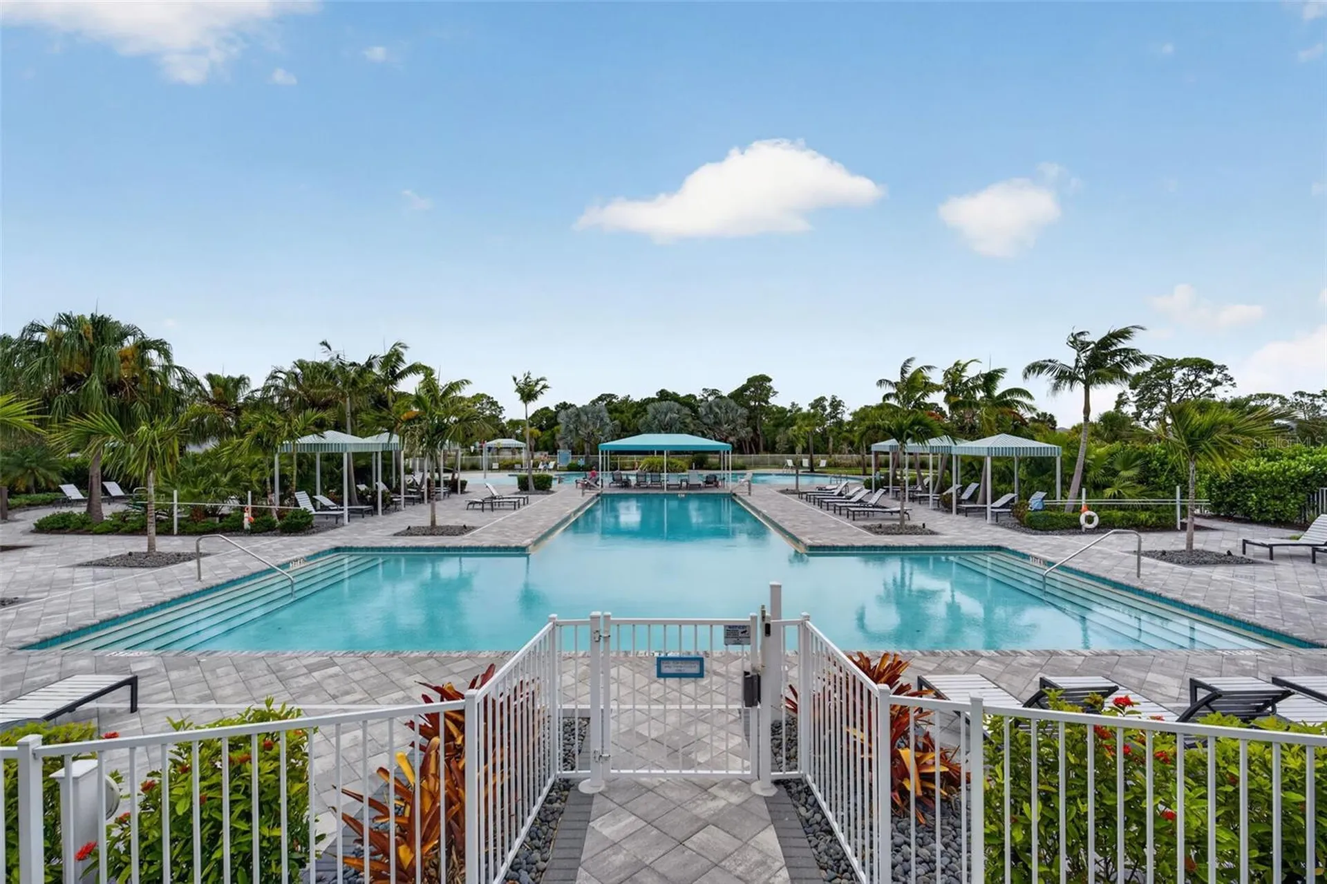 10269 Canaveral Circle Sarasota FL 34241