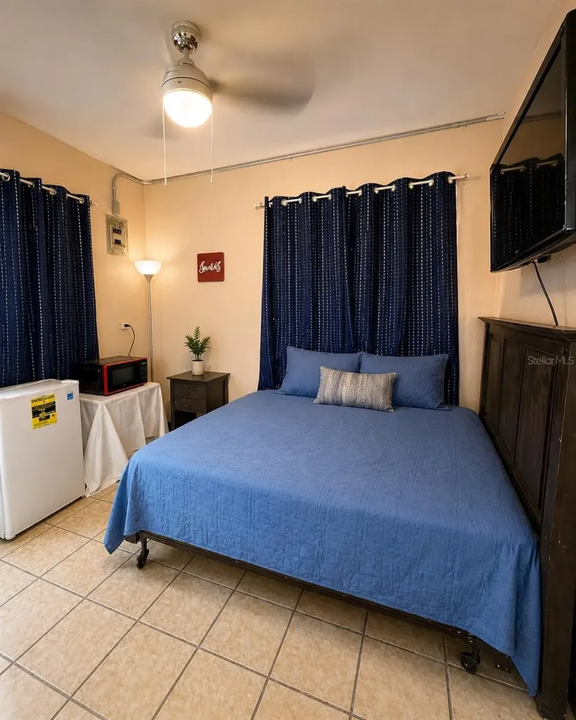 31 Calle Monserrate Aguas Buenas PR 00703