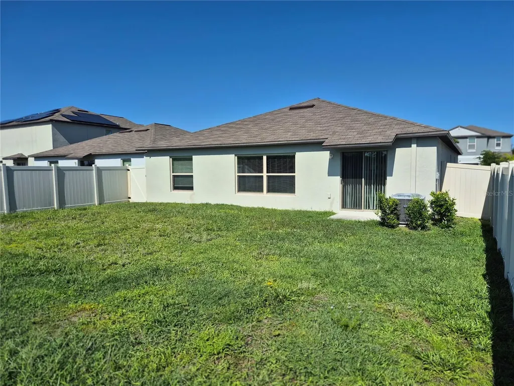7033 King Creek Drive Sun City Center FL 33573