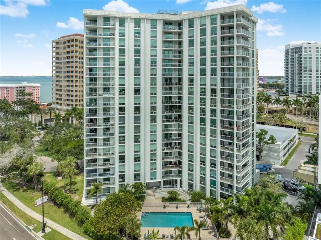 1111 N Gulfstream Avenue Sarasota FL 34236