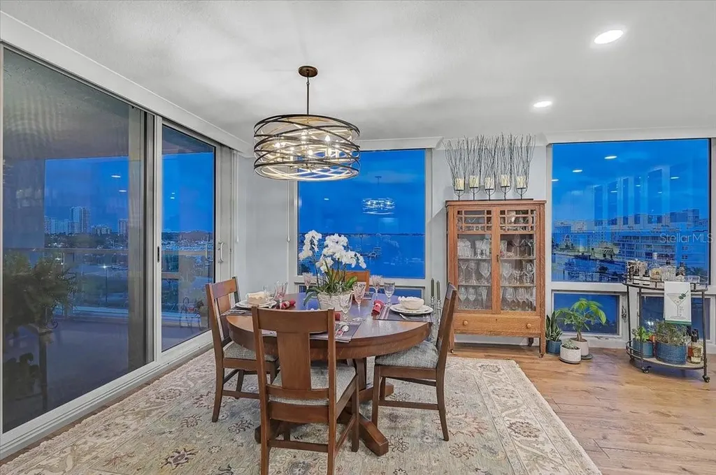 1111 N Gulfstream Avenue Sarasota FL 34236