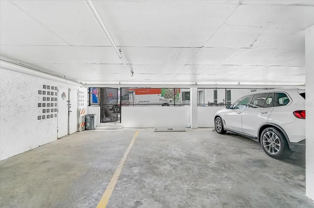1111 N Gulfstream Avenue Sarasota FL 34236