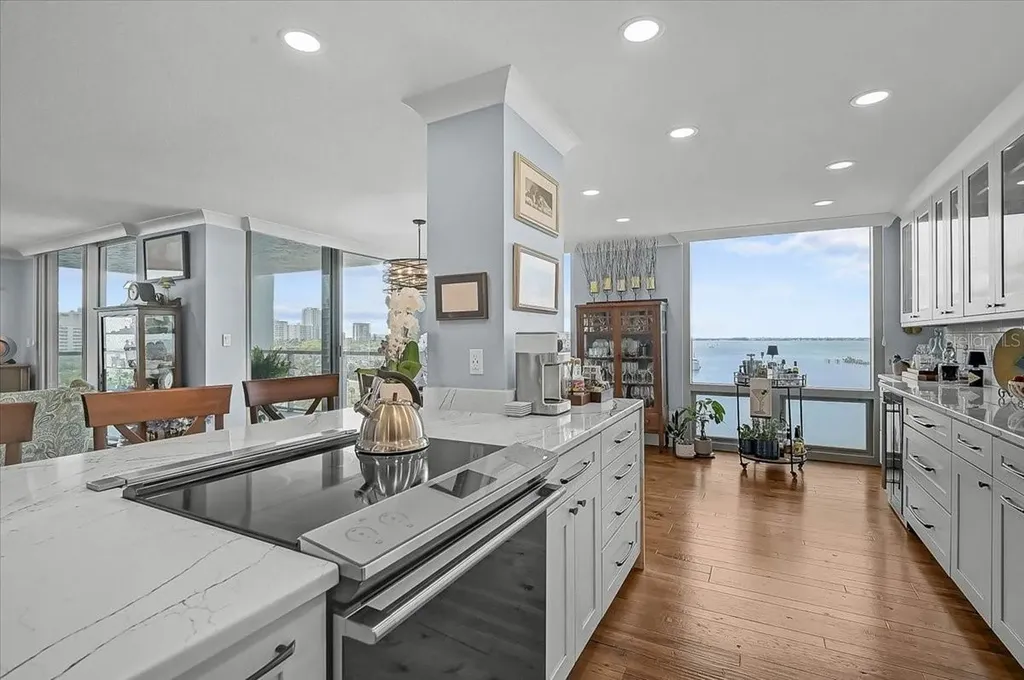 1111 N Gulfstream Avenue Sarasota FL 34236