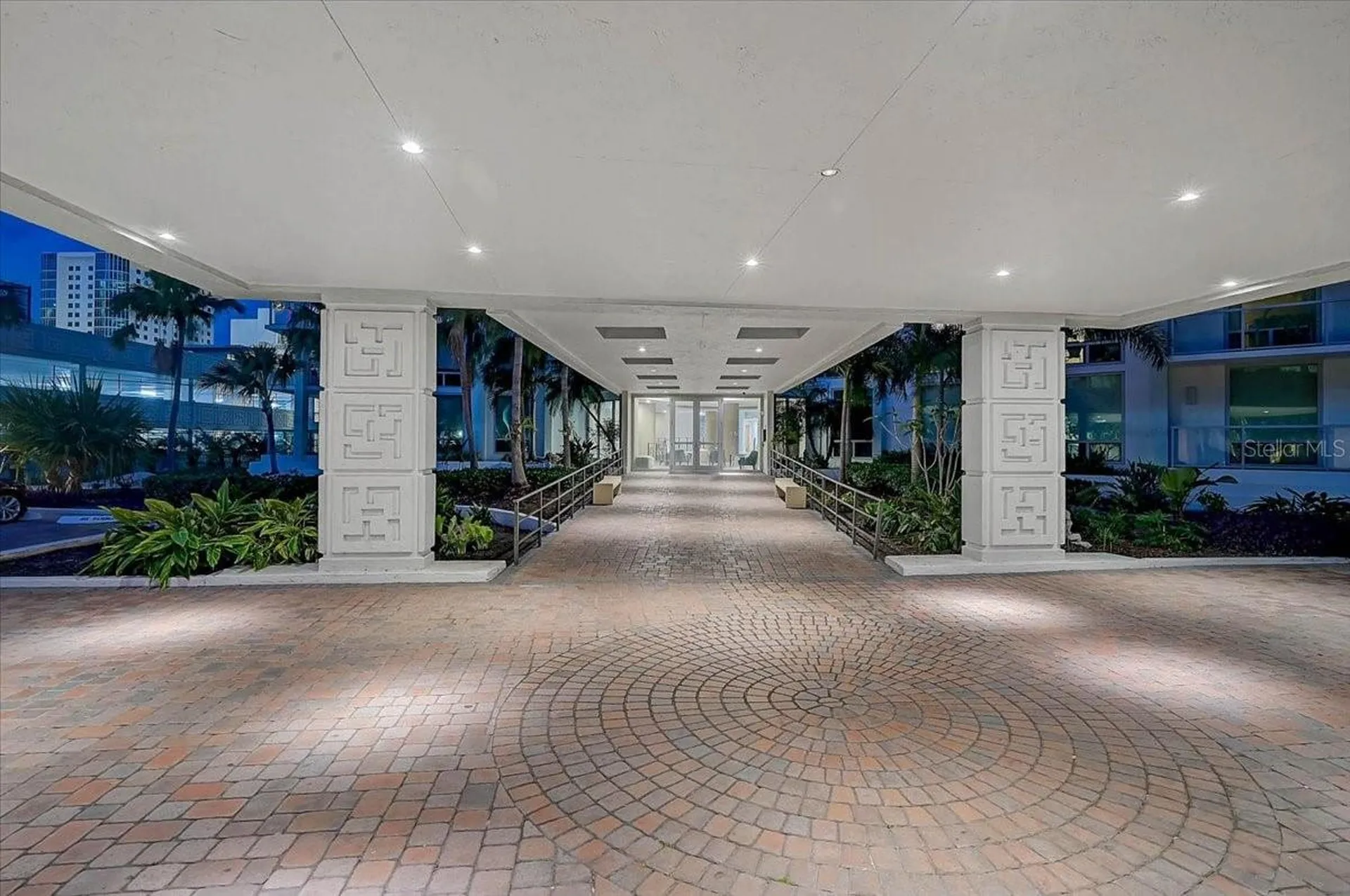 1111 N Gulfstream Avenue Sarasota FL 34236