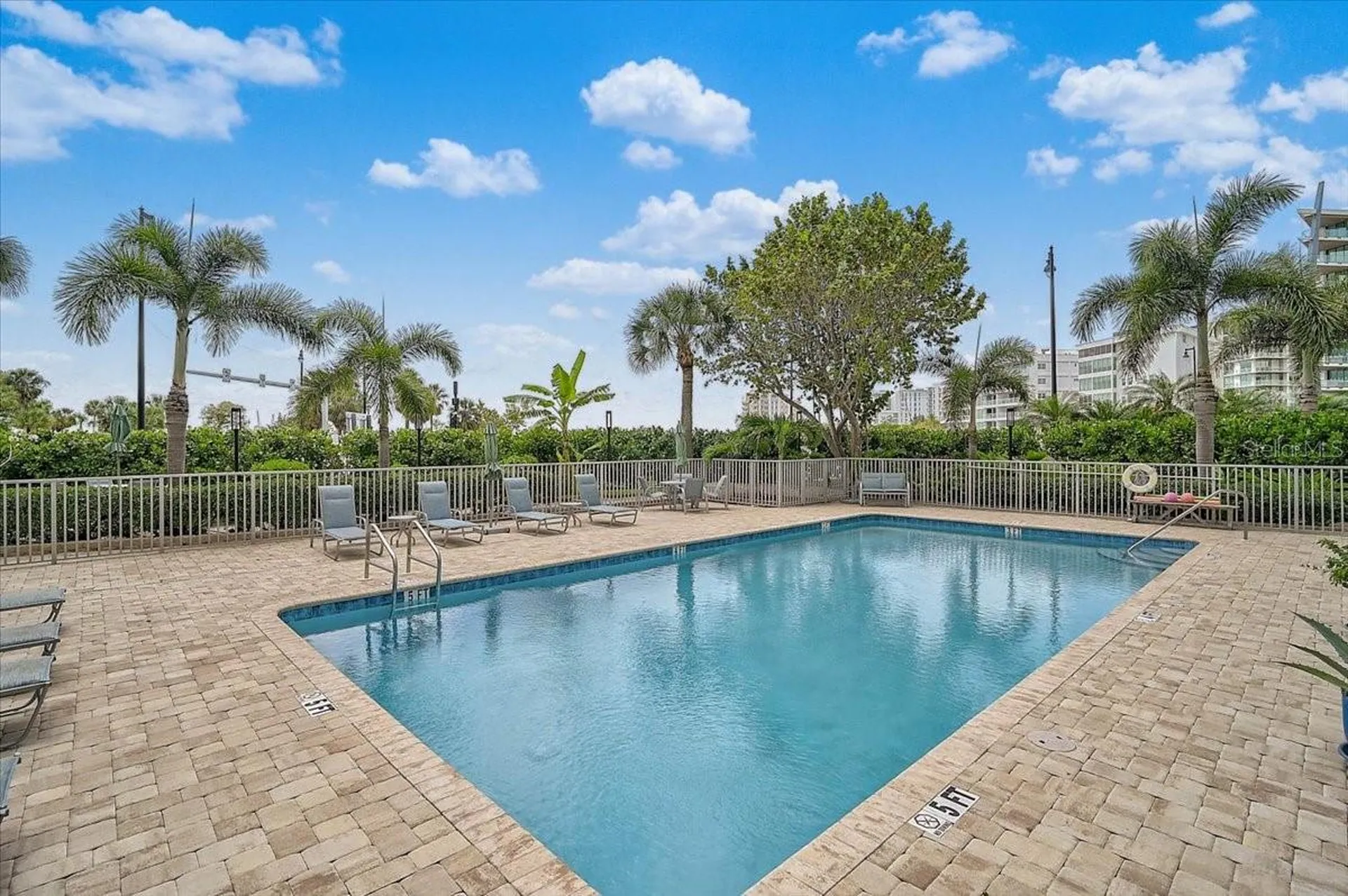 1111 N Gulfstream Avenue Sarasota FL 34236
