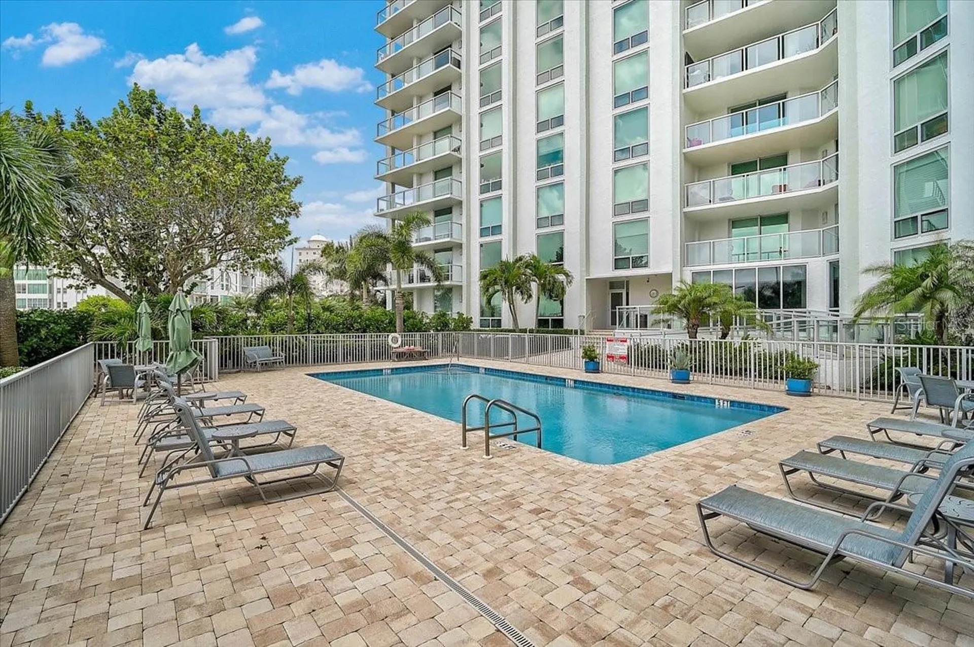 1111 N Gulfstream Avenue Sarasota FL 34236