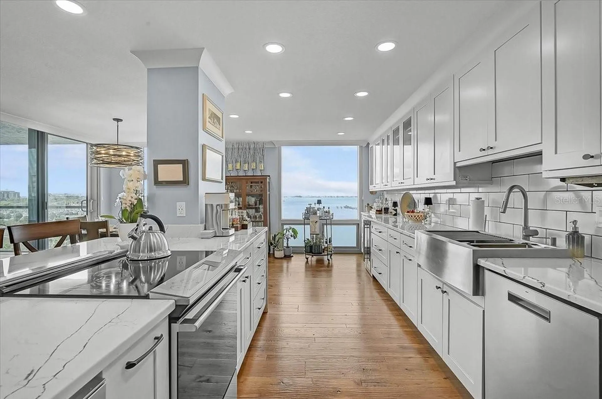 1111 N Gulfstream Avenue Sarasota FL 34236