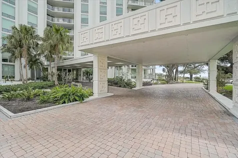 1111 N Gulfstream Avenue Sarasota FL 34236