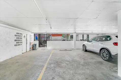 1111 N Gulfstream Avenue Sarasota FL 34236