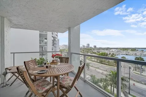 1111 N Gulfstream Avenue Sarasota FL 34236