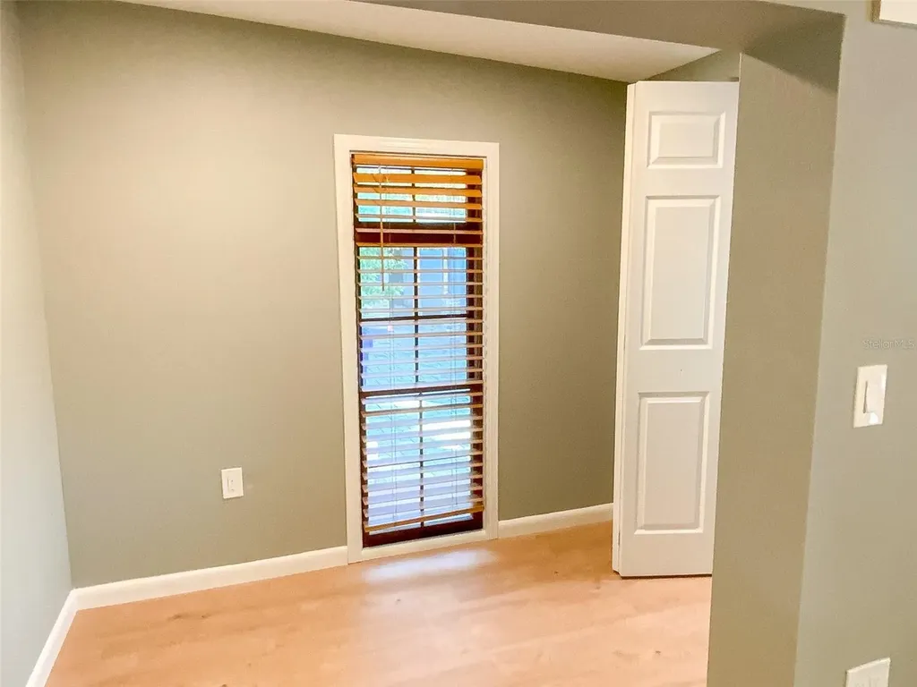 657 Broadway Dunedin FL 34698
