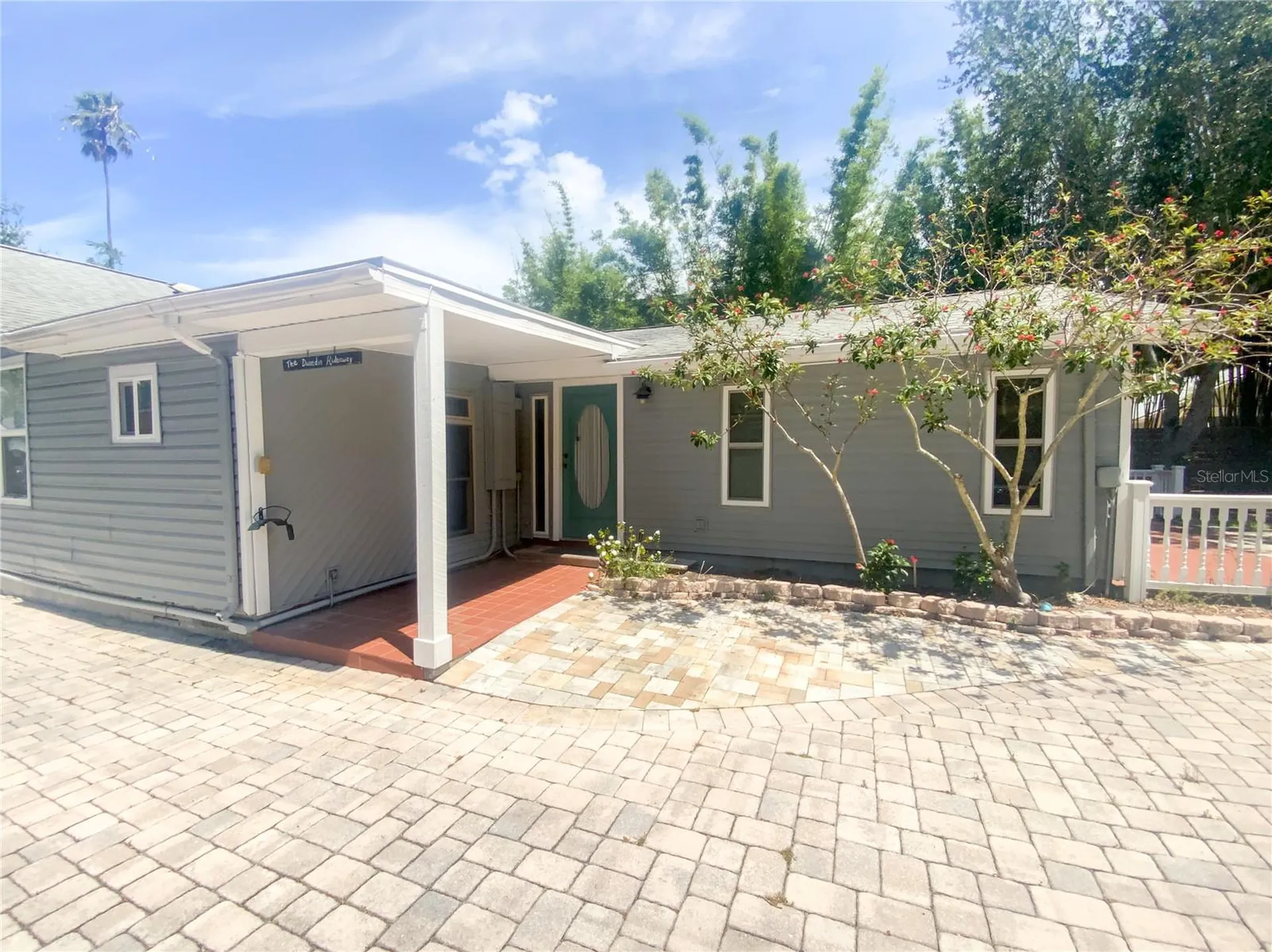 657 Broadway Dunedin FL 34698