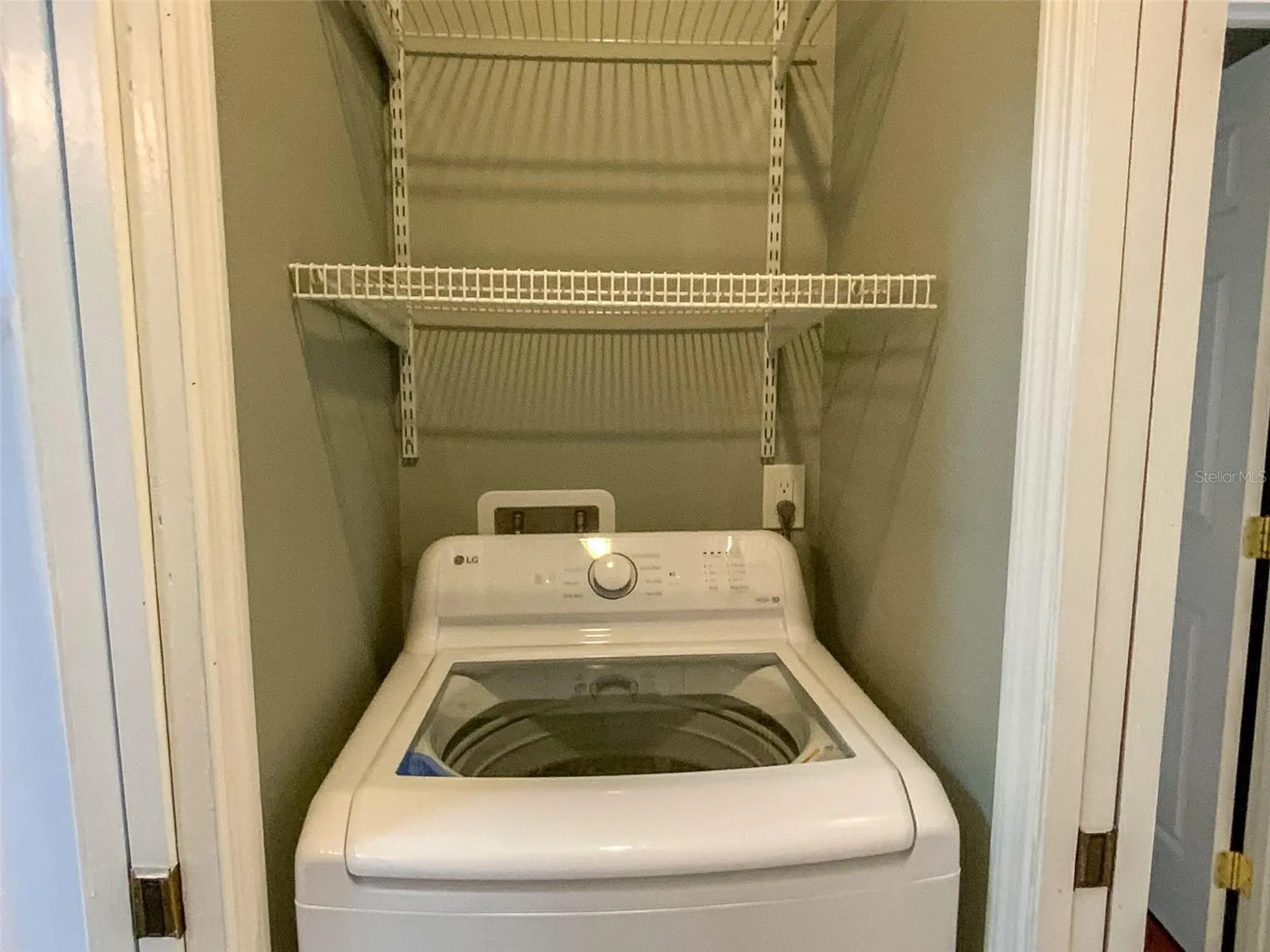 657 Broadway Dunedin FL 34698