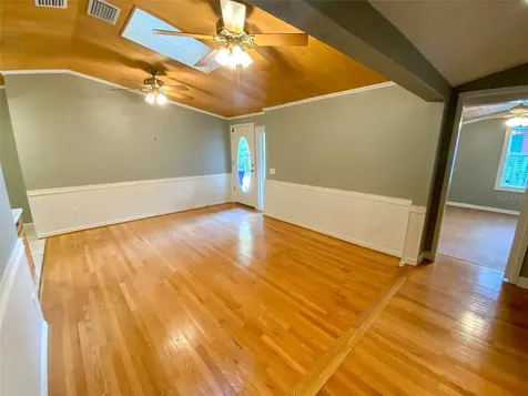 657 Broadway Dunedin FL 34698