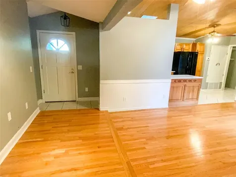 657 Broadway Dunedin FL 34698