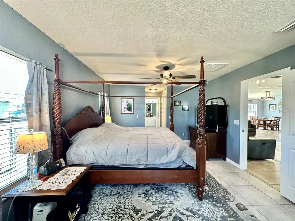 13073 SW 3rd Court Ocala FL 34473