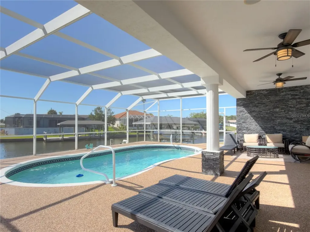 16 Florence Court Palm Coast FL 32137