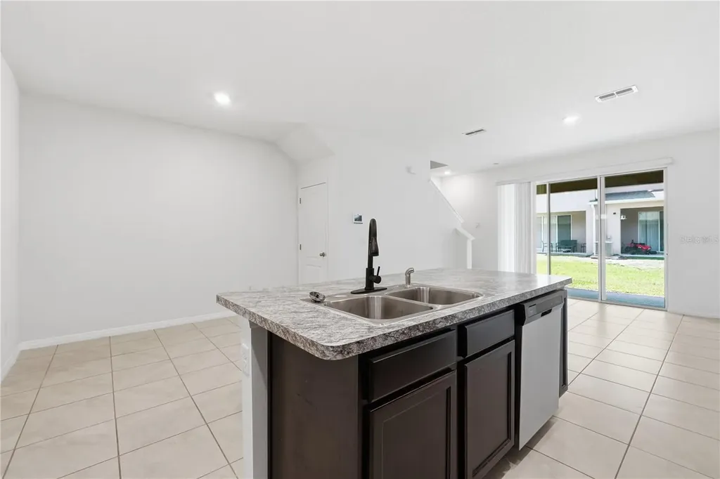 1228 Yellow Finch Drive Davenport FL 33837