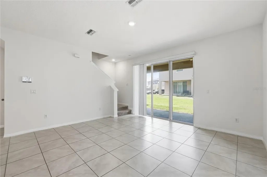 1228 Yellow Finch Drive Davenport FL 33837
