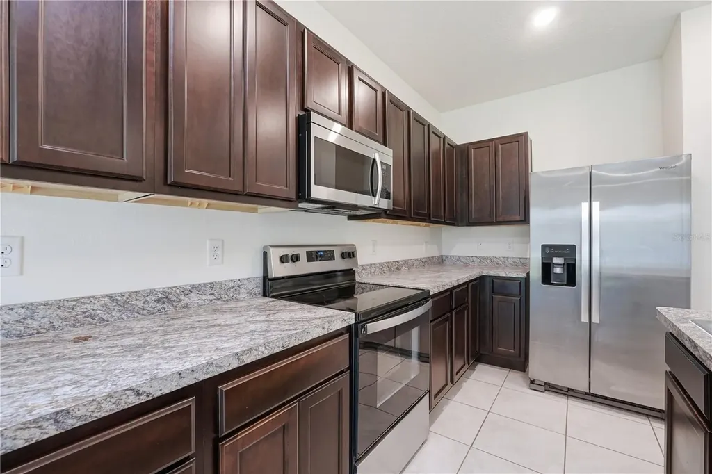 1228 Yellow Finch Drive Davenport FL 33837