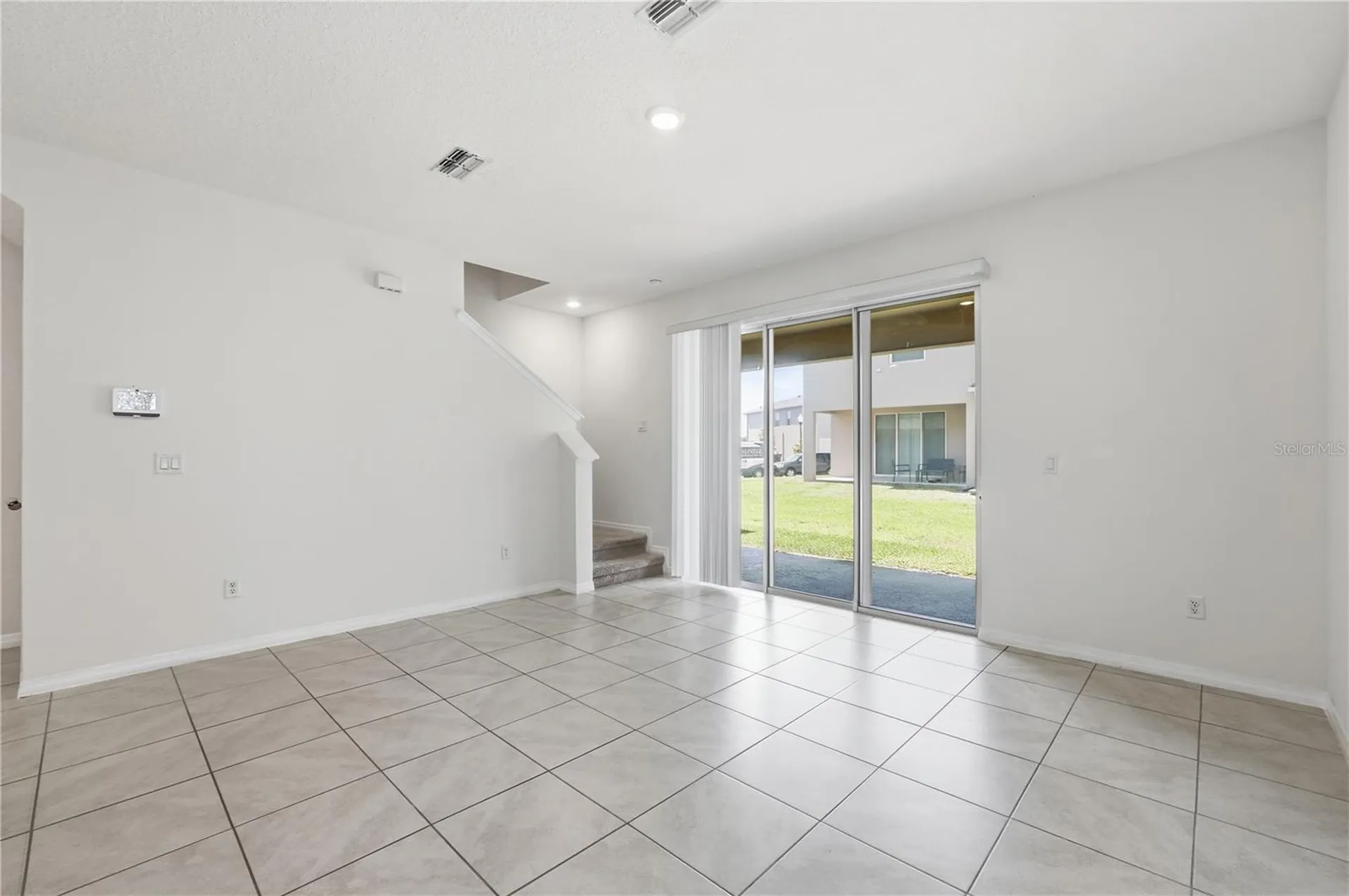 1228 Yellow Finch Drive Davenport FL 33837