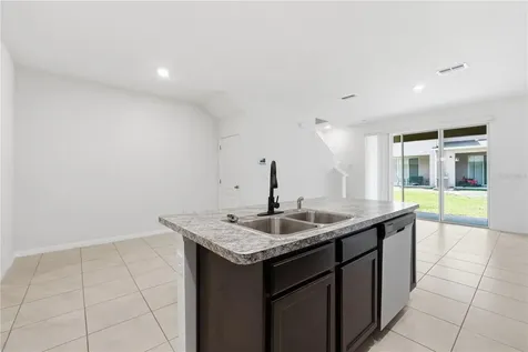 1228 Yellow Finch Drive Davenport FL 33837