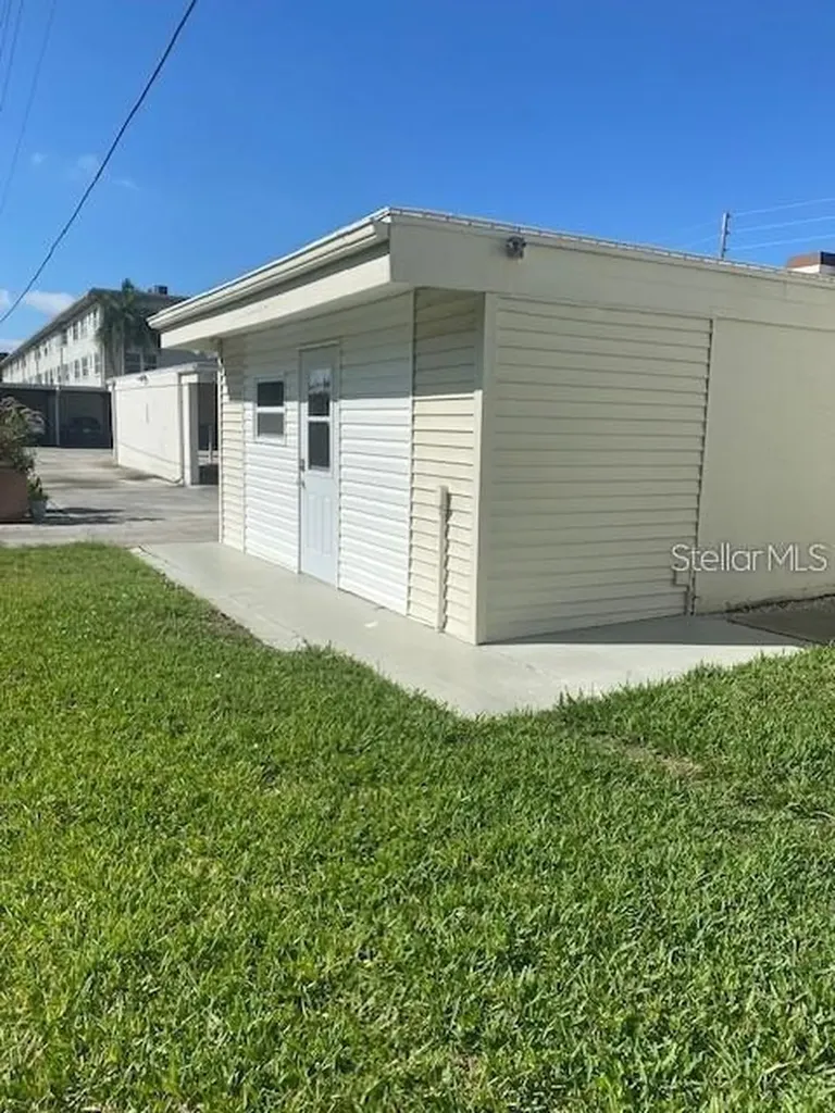 4565 Duhme Road St Petersburg FL 33708