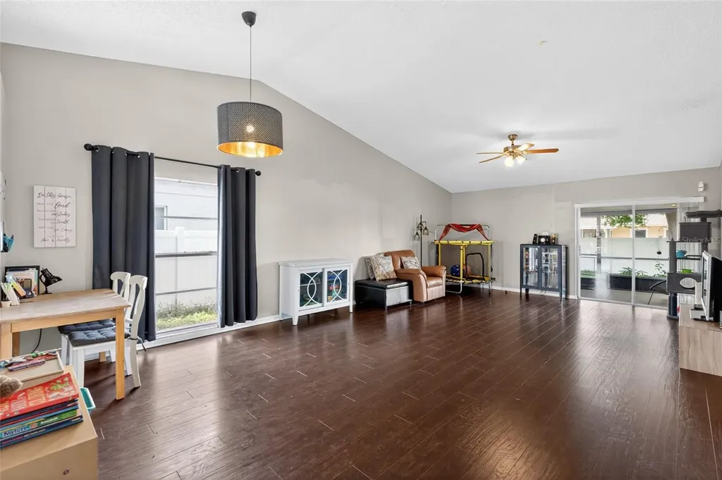 1533 Gunsmith Drive Lutz FL 33559