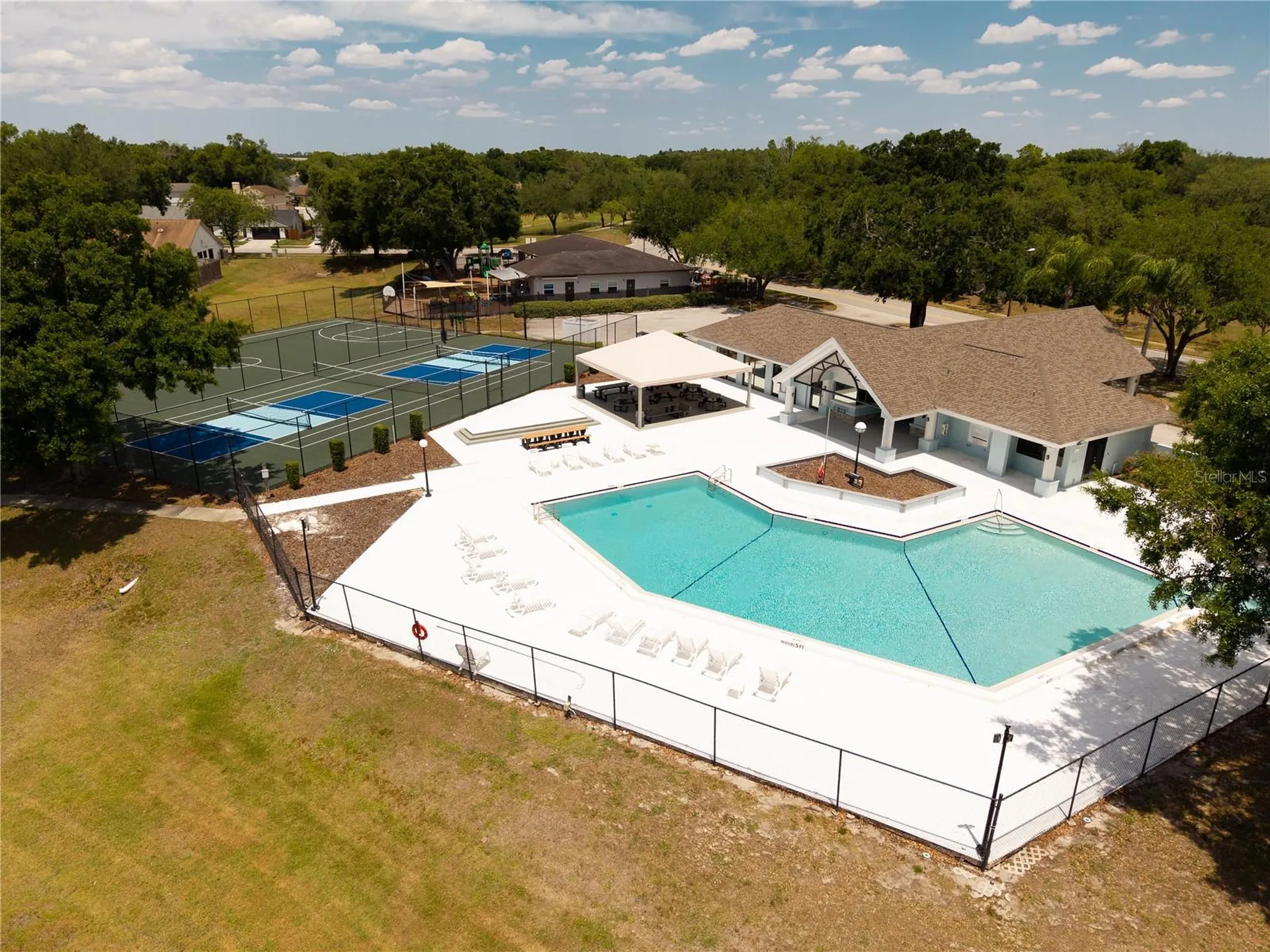 1533 Gunsmith Drive Lutz FL 33559