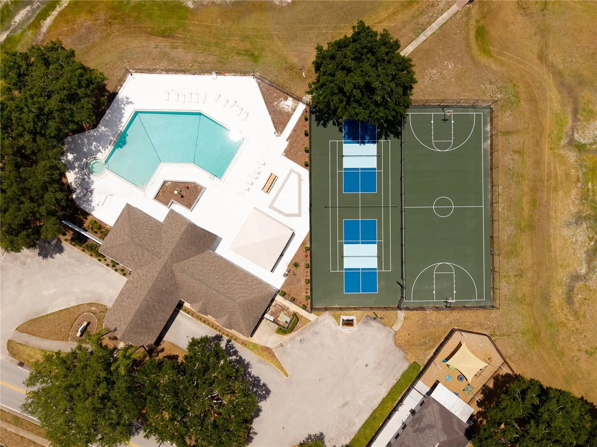 1533 Gunsmith Drive Lutz FL 33559
