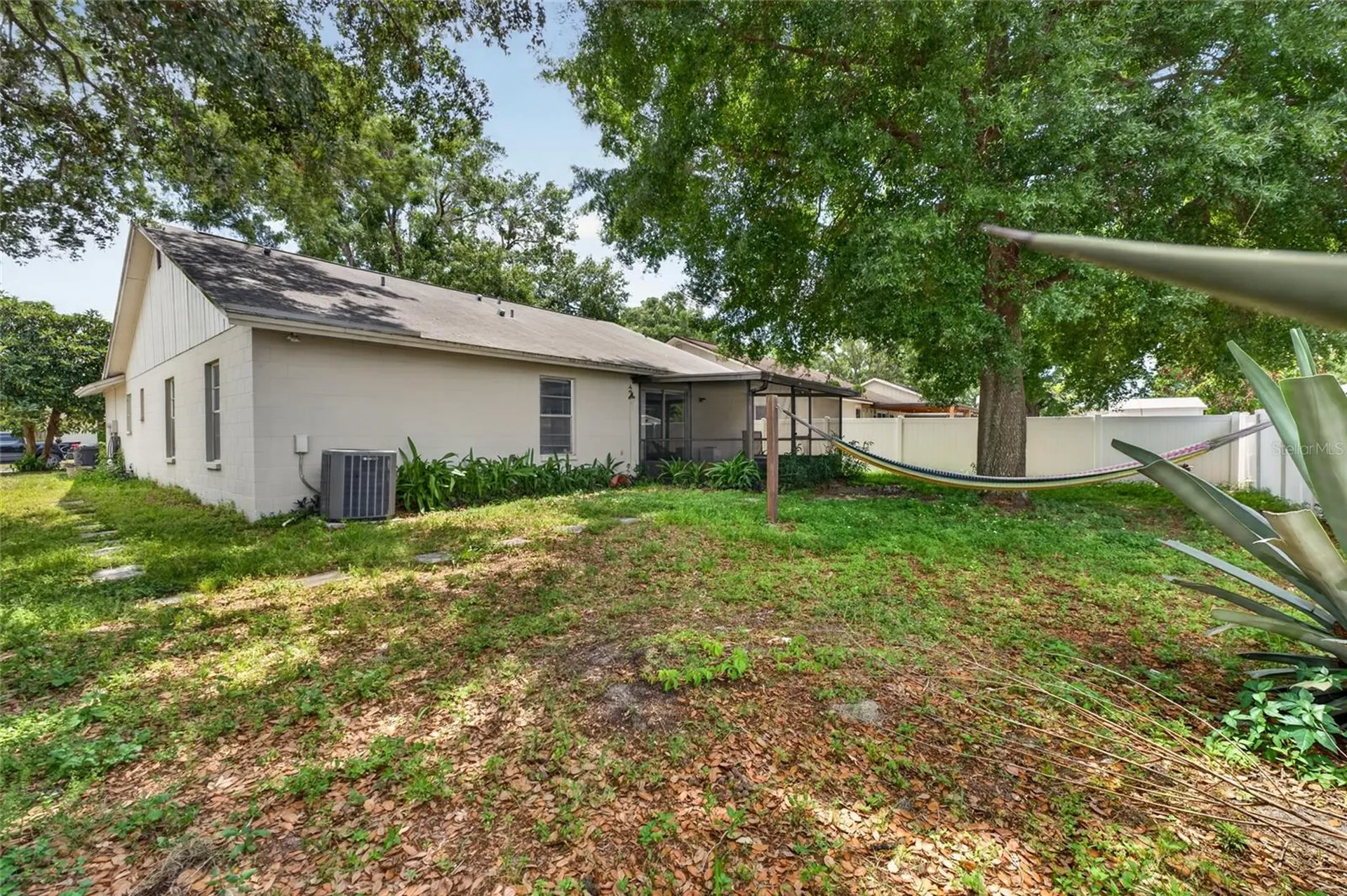1533 Gunsmith Drive Lutz FL 33559