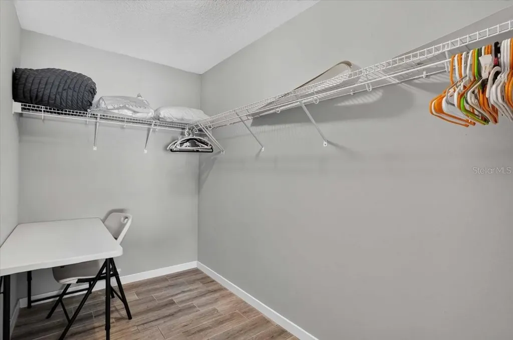 2011 Outer Drive Sarasota FL 34231