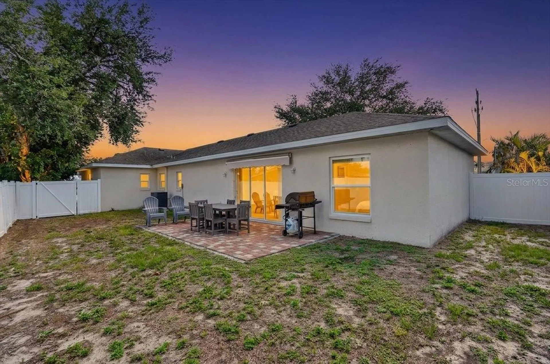 2011 Outer Drive Sarasota FL 34231