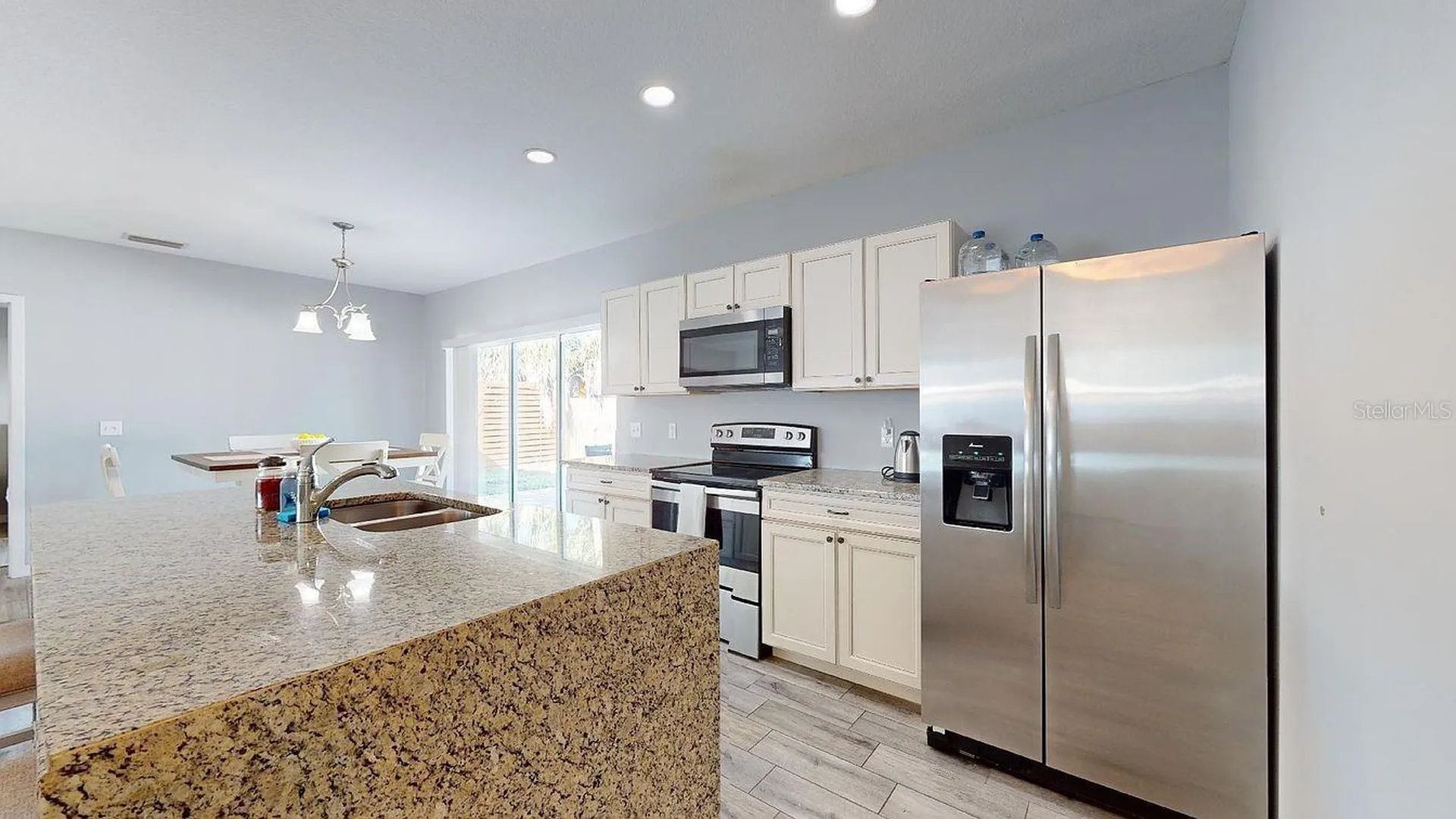 2011 Outer Drive Sarasota FL 34231