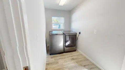 2011 Outer Drive Sarasota FL 34231