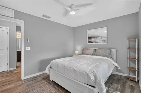 2011 Outer Drive Sarasota FL 34231