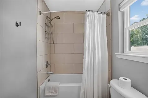 2011 Outer Drive Sarasota FL 34231