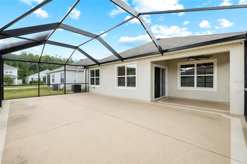 1523 Glen Grove Loop Wesley Chapel FL 33543