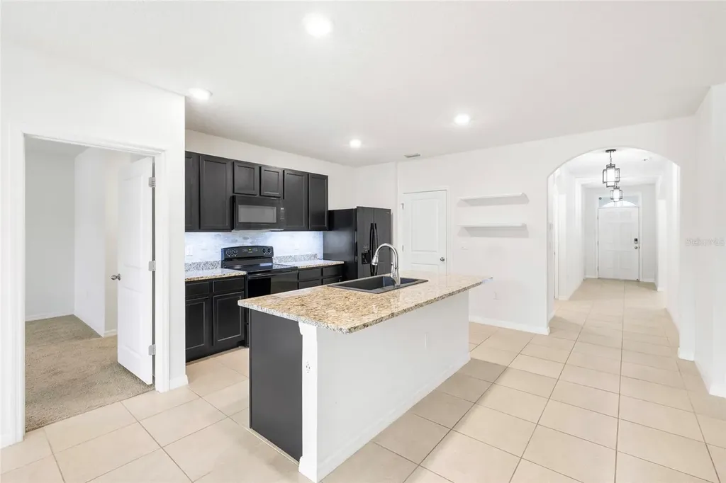 1523 Glen Grove Loop Wesley Chapel FL 33543